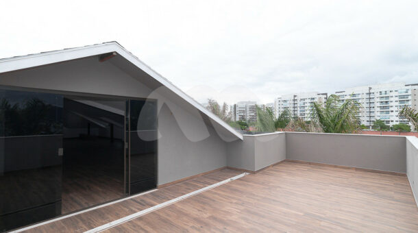 Casa com terraço na Barra da Tijuca