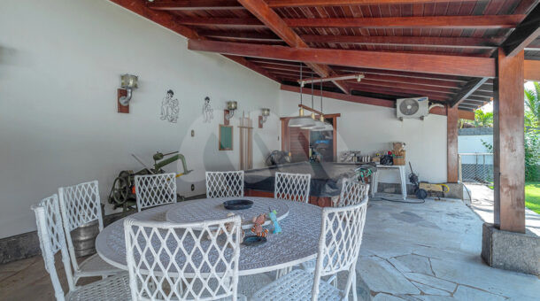 Imagem da área gourmet da casa duplex à venda no Pedra de Itaúna, na Barra da Tijuca