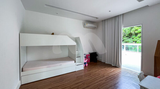 Duplex no Maramar com arquitetura moderna - Muller Imóveis - RJ