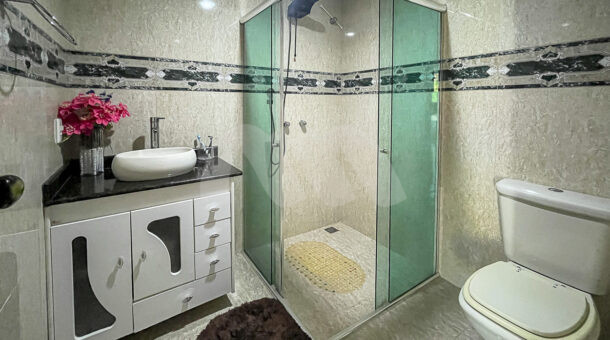 Banheiro - Condominio Maramar - Casa à venda na Muller Imóveis