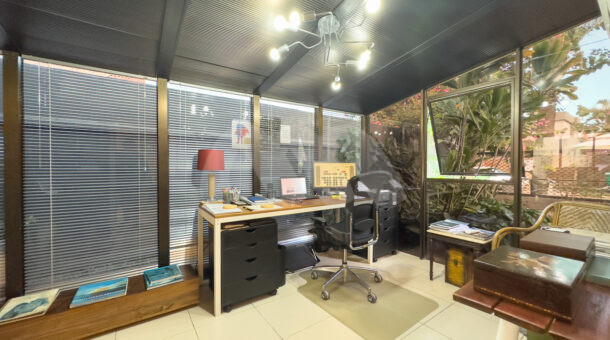 imagem do escritório da casa duplex no Santa Mônica Residências à venda na Barra da Tijuca