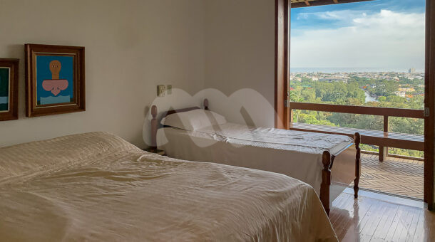 imagem da primeira suite da casa excelente duplex em Itanhangá á venda