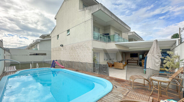 Imagem de area de piscina da Casa Duplex à venda no Private no Recreio dos Bandeirantes
