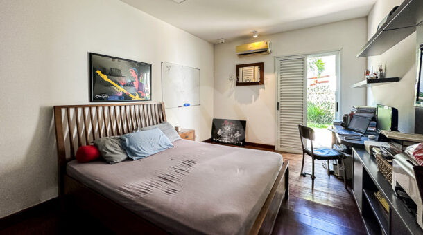 imagem da segunda suite da casa duplex no Portinho de Massaru à venda no Itanhangá