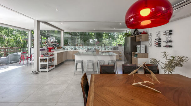 Casa com Área Gourmet Coberta, na Barra da Tijuca - Muller Imóveis - RJ